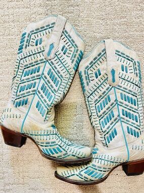 Women’s White Leather Western Boots with Teal Inlay - Corral Boots - size 8